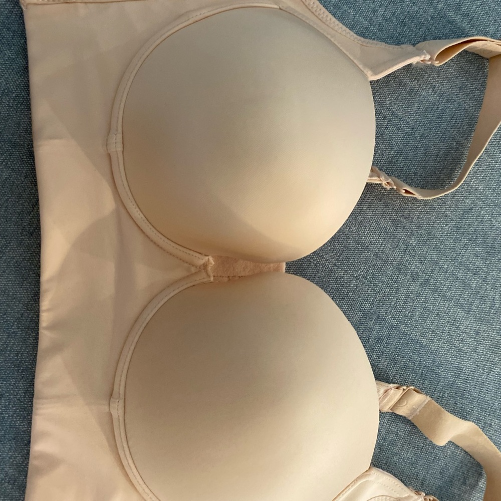 Side smoothing bra